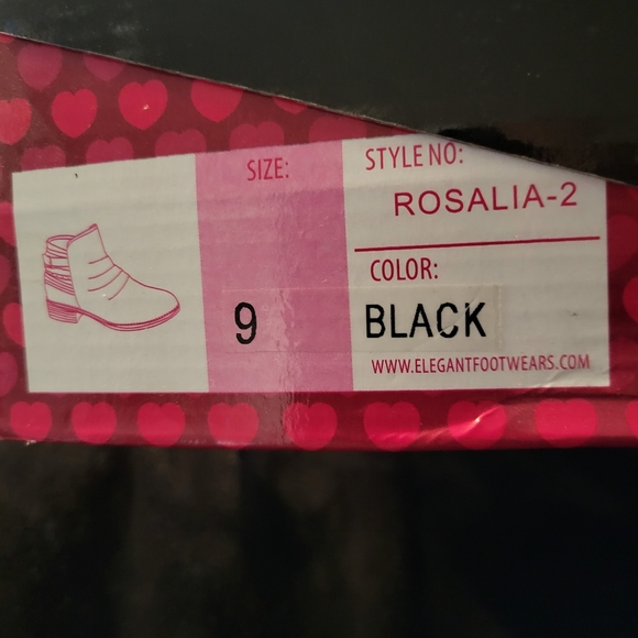 Women's ankle boots black in size 9. Never worn in original box. - Picture 4 of 5